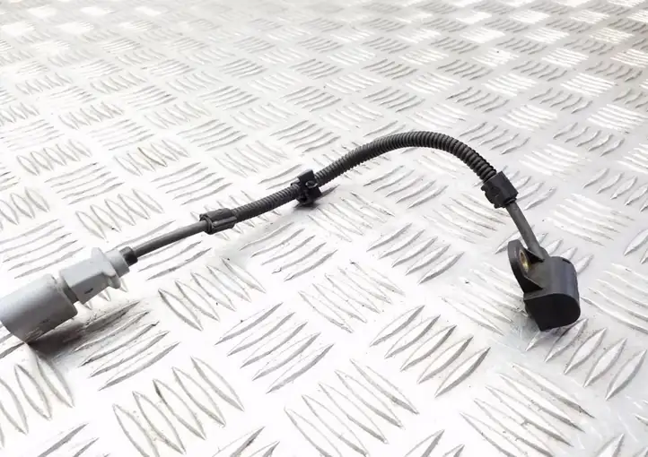 Seat Altea (2004 - 2009) 03G906433A Датчик положения коленвала — фото 5