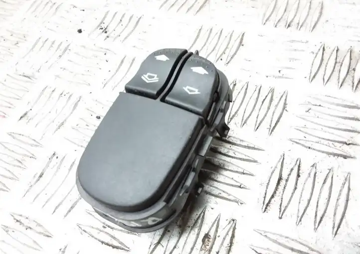 Ford Focus (1998 - 2004) YS4T14529AB Блок кнопок стеклоподъемников — фото 5
