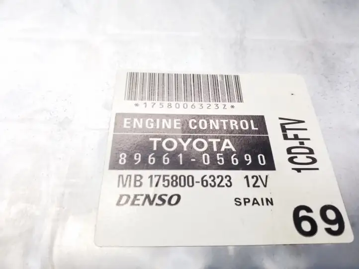 Toyota Avensis T250 (2003 - 2006) 8966105690 Блок управления двигателем (ЭБУ) — фото 4