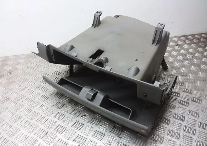 Renault Scenic II - Grand scenic II (2003 - 2006) 8200140753 Бардачок в сборе — фото 4