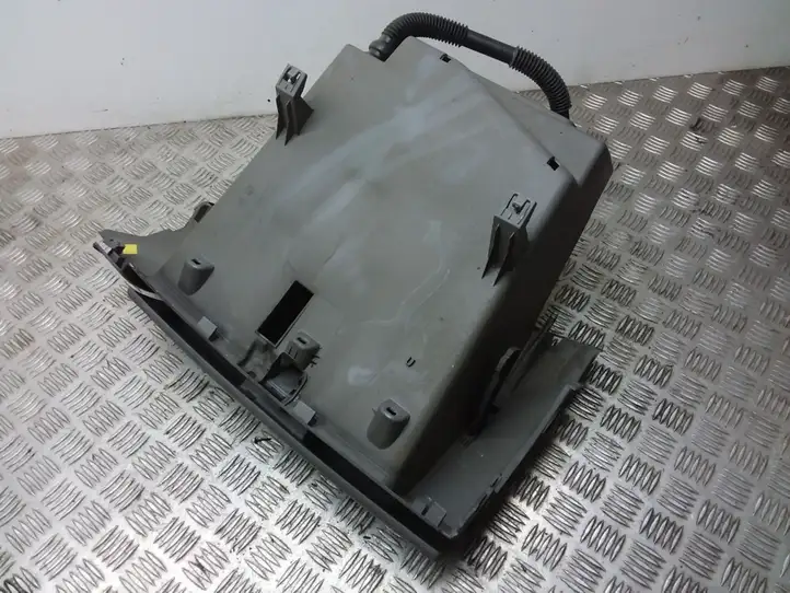 Renault Scenic II - Grand scenic II (2003 - 2006) 8200140753 Бардачок в сборе — фото 7