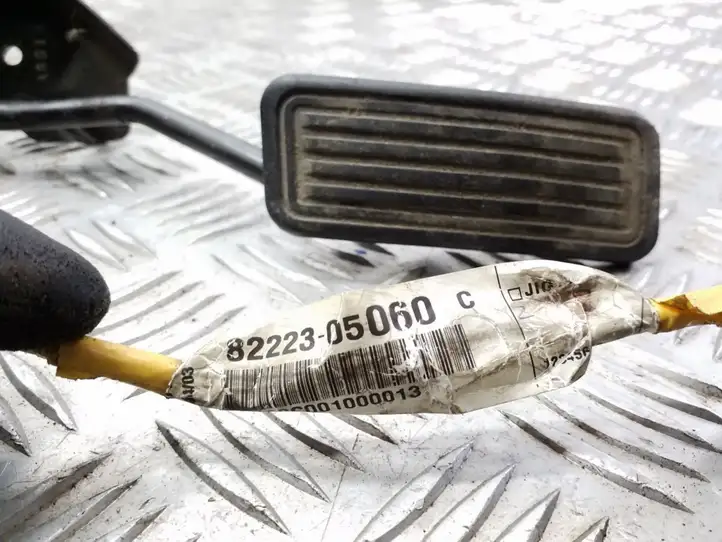 Toyota Avensis T250 (2003 - 2006) 8222305060 Педаль акселератора — фото 4