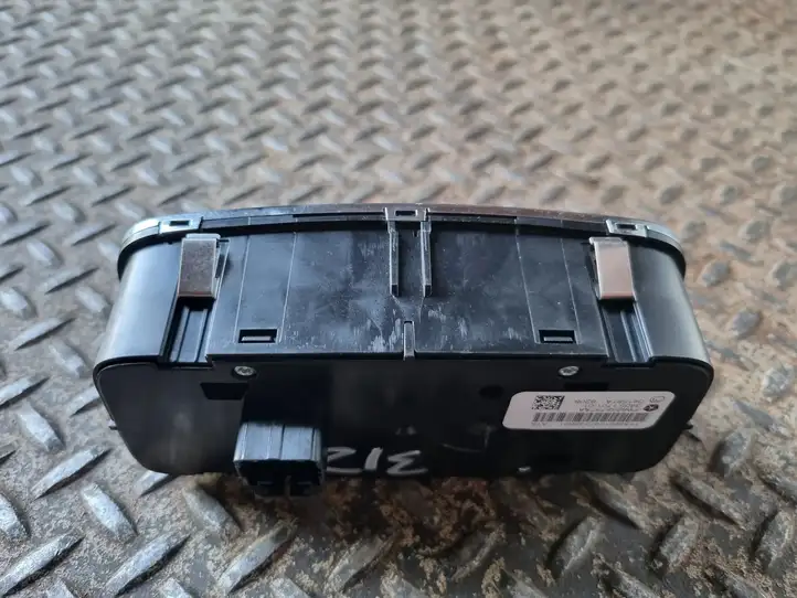 Jeep Grand Cherokee (2010 - 2021) 68258737AA Включатель регулировки высоты / жесткости ходовой части — фото 8