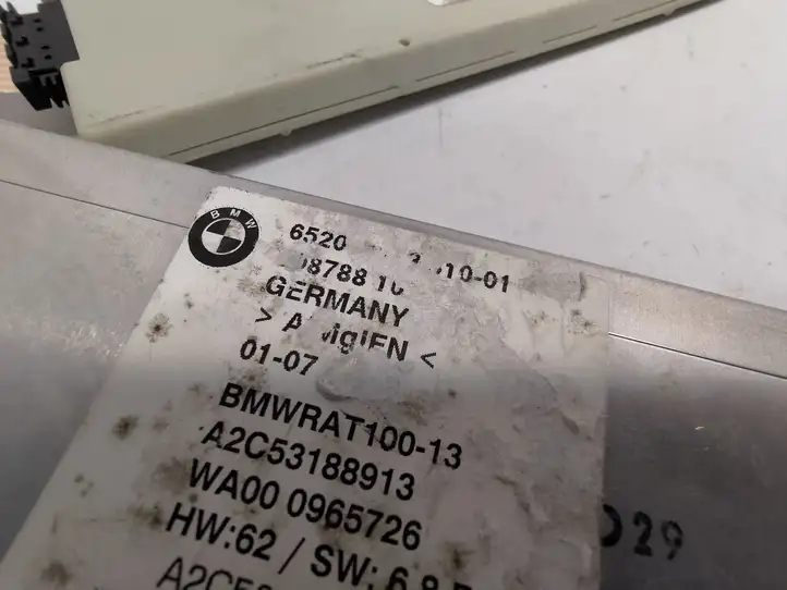 BMW 7 E65 E66 (2001 - 2008) 65209123610 Усилитель антенны — фото 6