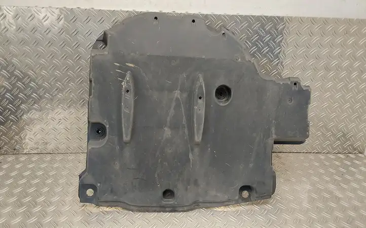 Toyota Yaris XP210 (2020 - ) 58415K0010 Защита заднего бампера — фото 1
