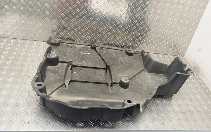 Toyota Yaris XP210 (2020 - ) 58415K0010 Защита заднего бампера — фото 2