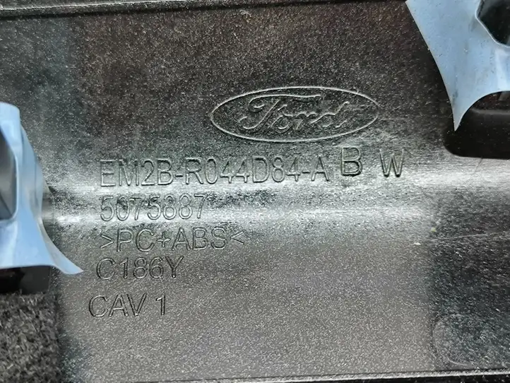 Ford Edge II (2015 - ) EM2BR044D84 Обшивка бардачка — фото 6