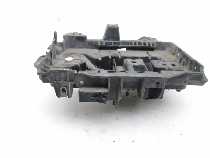 Jeep Cherokee (2013 - 2017) 68186053AB Площадка аккумулятора — фото 6