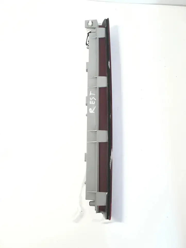 Toyota Land Cruiser (J120) (2002 - 2009) E13020893 Дополнительный стоп фонарь — фото 5