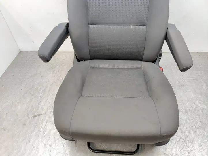 Volkswagen Multivan T5 (2003 - 2015) 7H0881303E Переднее сиденье пассажира — фото 6