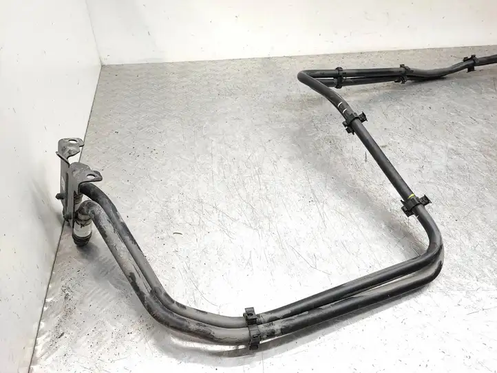 BMW i4 (2021 - ) 8475695 Трубки охлаждения электродвигателя — фото 4