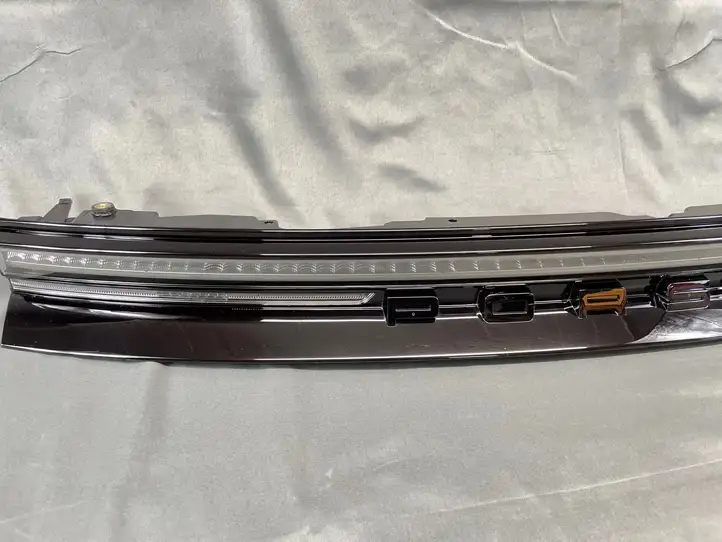 Porsche Panamera (971) (2020 - ) 976945208AB Задний фонарь в крышке багажника — фото 5