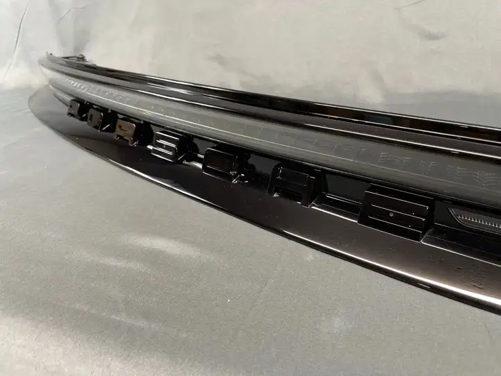Porsche Panamera (971) (2020 - ) 976945208AB Задний фонарь в крышке багажника — фото 10