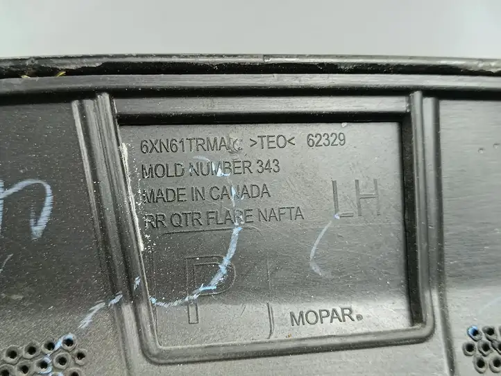 Jeep Grand Cherokee WL (2021 - ) 6XN61TRMA Молдинг заднего крыла — фото 9