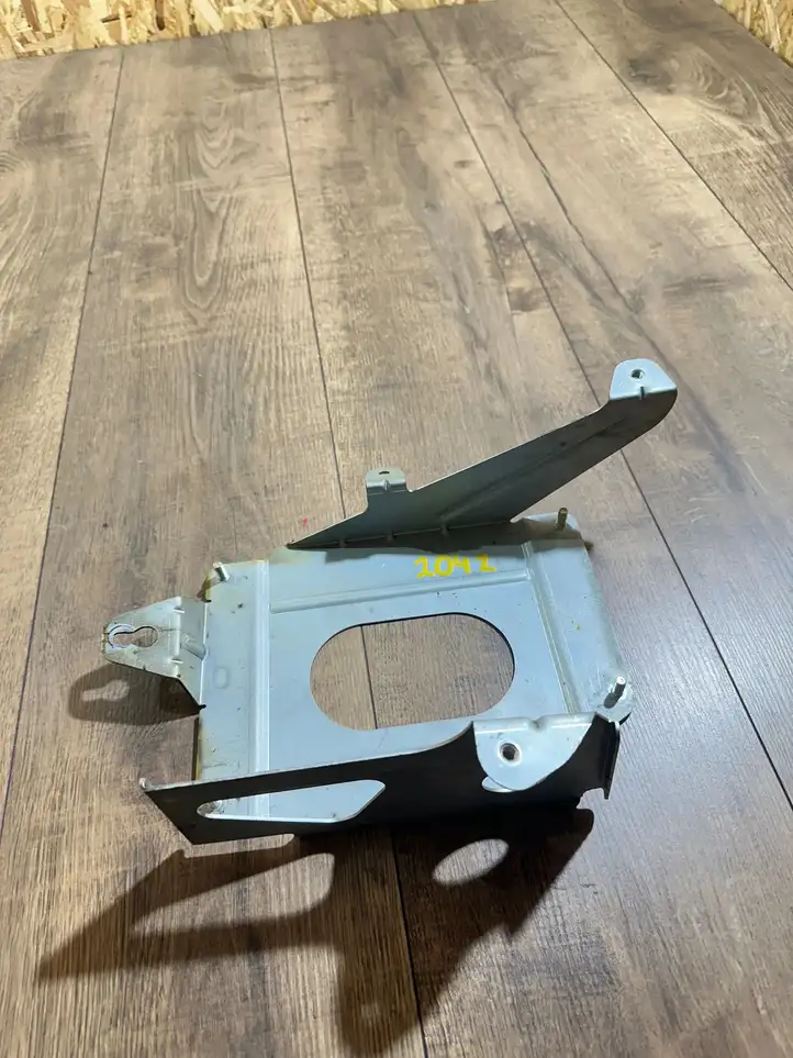 Mercedes-Benz C W204 (2007 - 2014) A2045452340 Кронштейн усилителя звука — фото 2
