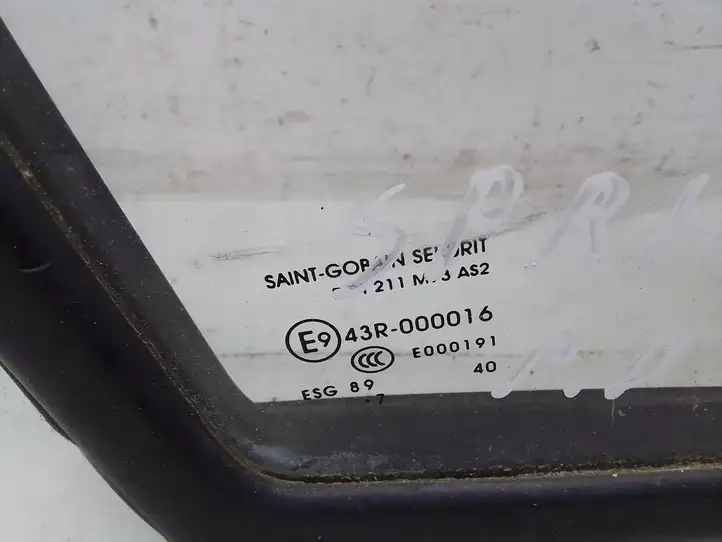 Mercedes-Benz Sprinter W906 (2006 - 2018) 43R000016 Треугольное стекло передней двери — фото 3
