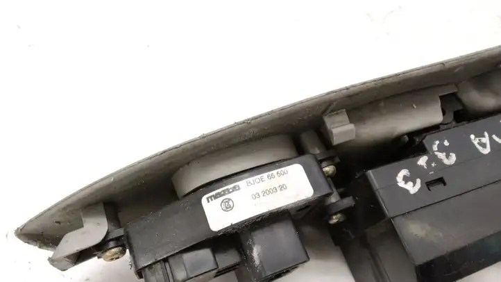 Mazda 323 F (2001 - 2003) BJ3D66350 Блок кнопок стеклоподъемников — фото 2