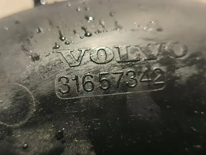 Volvo XC90 (2014 - 2019) 31657342 Трубка подачи воздуха — фото 2