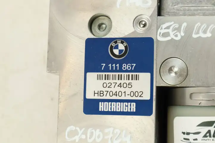 BMW 5 E60 E61 (2004 - 2010) 7111867 Насос гидропривода багажника — фото 7