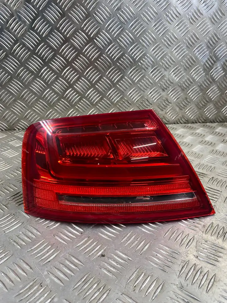 Audi A8 S8 D4 4H (2010 - 2014) 4H0945095 Задний фонарь в кузове — фото 1