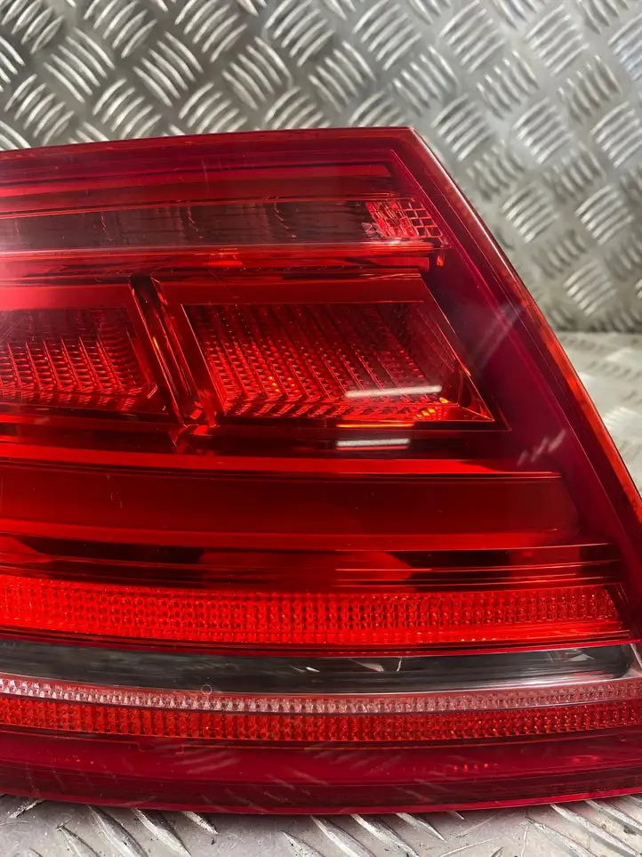 Audi A8 S8 D4 4H (2010 - 2014) 4H0945095 Задний фонарь в кузове — фото 4