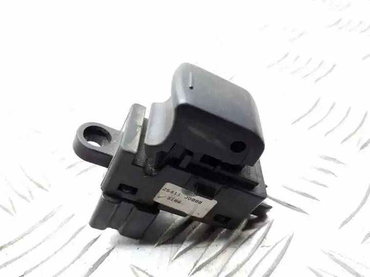 Nissan Qashqai (2006 - 2010) 25411JD000 Блок кнопок стеклоподъемников — фото 1