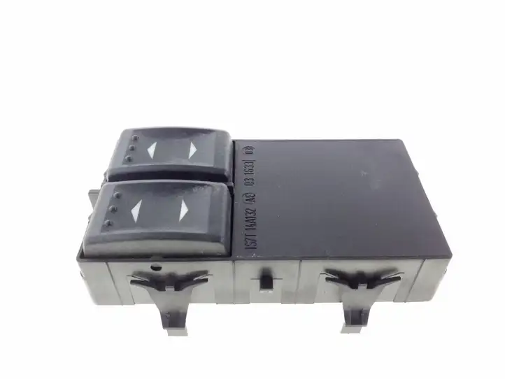 Ford Mondeo Mk III (2000 - 2007) 1S7T14A132AE Блок кнопок стеклоподъемников — фото 1