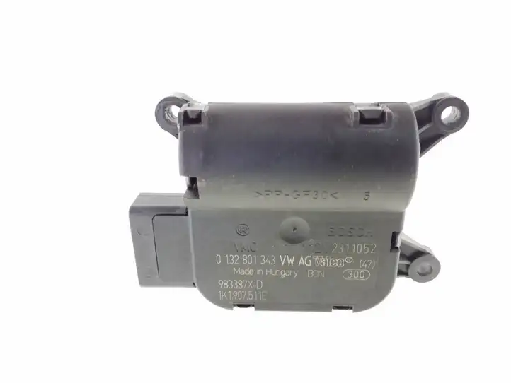 Volkswagen Touran I (2003 - 2010) 0132801343 Двигатель задвижки потока воздуха — фото 1