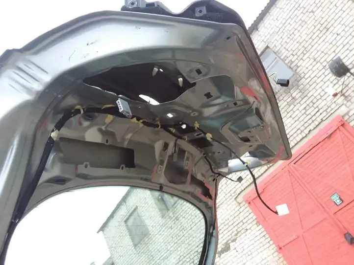 Ford Mondeo MK IV (2007 - 2014) Крышка багажника — фото 2