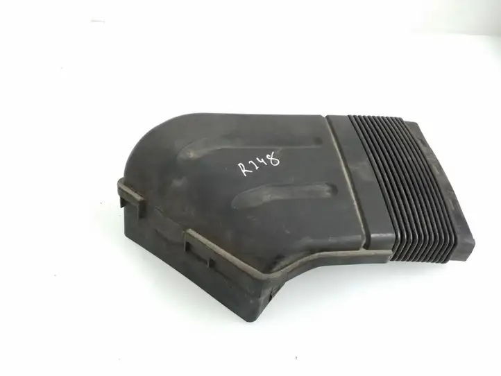 Audi A4 S4 B6 8E 8H (2000 - 2006) 8E0129617D Детали воздухозаборника — фото 2