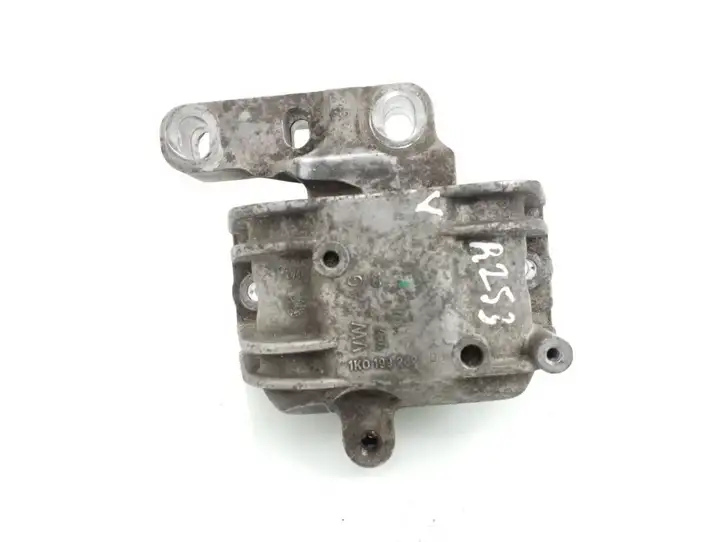 Volkswagen Touran I (2003 - 2010) 1K0199262BB Опора двигателя — фото 2