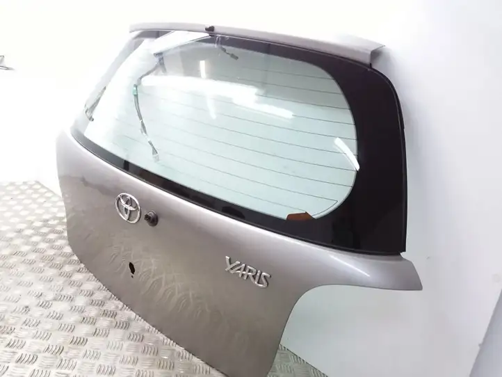 Toyota Yaris (1999 - 2003) Крышка багажника — фото 3