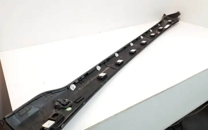 Opel Zafira B (2008 - 2014) 342053287 Накладка стоек лобового стекла — фото 5