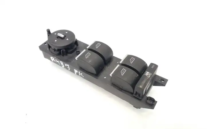 Ford Focus (2011 - 2015) AM5T14A132CA Кнопка стеклоподъемников — фото 2