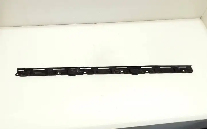 Tesla Model X (2015 - 2021) 103238600C Верхняя обшивка стойки B — фото 3