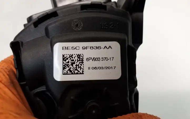 Tesla Model X (2015 - 2021) BE5C9F836AA Педаль акселератора — фото 5
