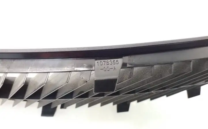 Tesla Model X (2015 - 2021) 107835500A Прочая отделка багажника — фото 4