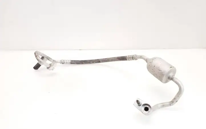 Tesla Model X (2015 - 2021) 103219600D Трубки и шланги кондиционера — фото 1