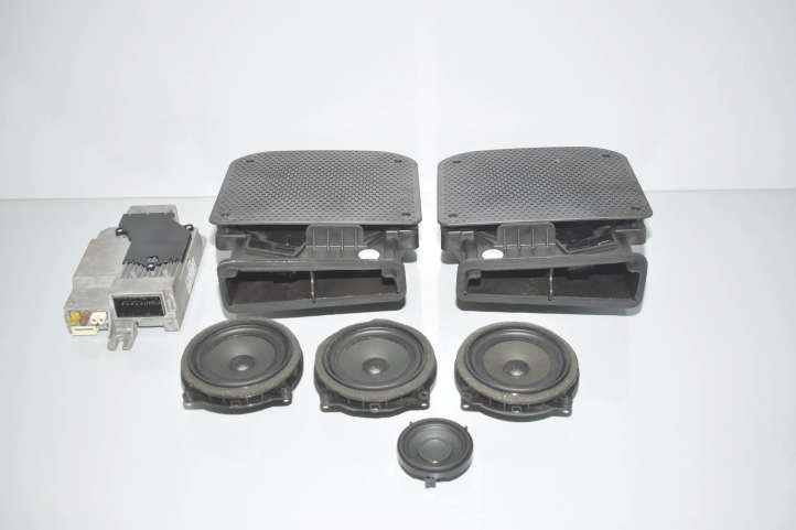 5A2D553 BMW 1 F40 Garso sistemos komplektas