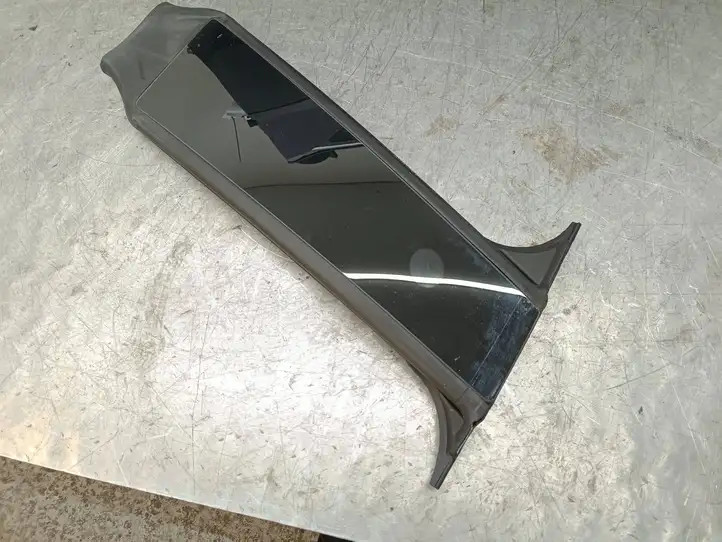 Tesla Model Y (2019 - 2024) 151625500E Наружная накладка стойки B — фото 2