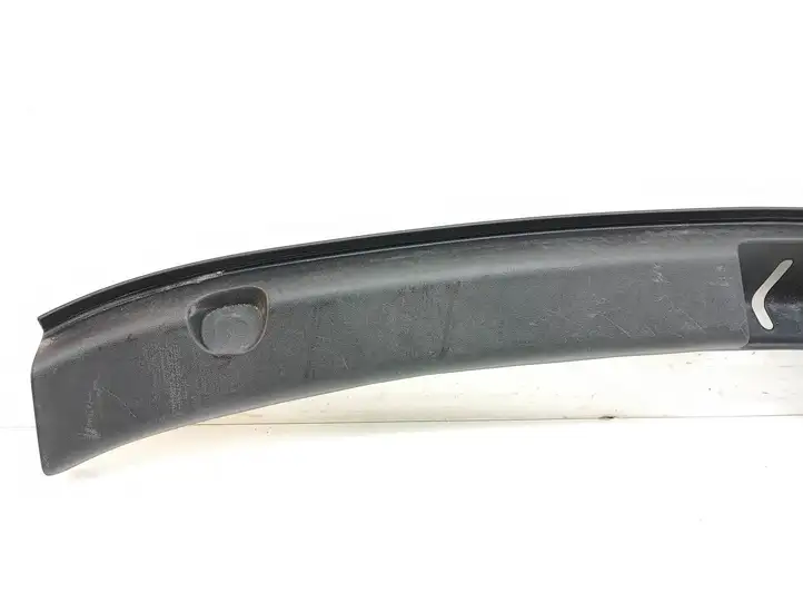 Tesla Model Y (2019 - 2024) 1494631 Отделка порога багажника — фото 4