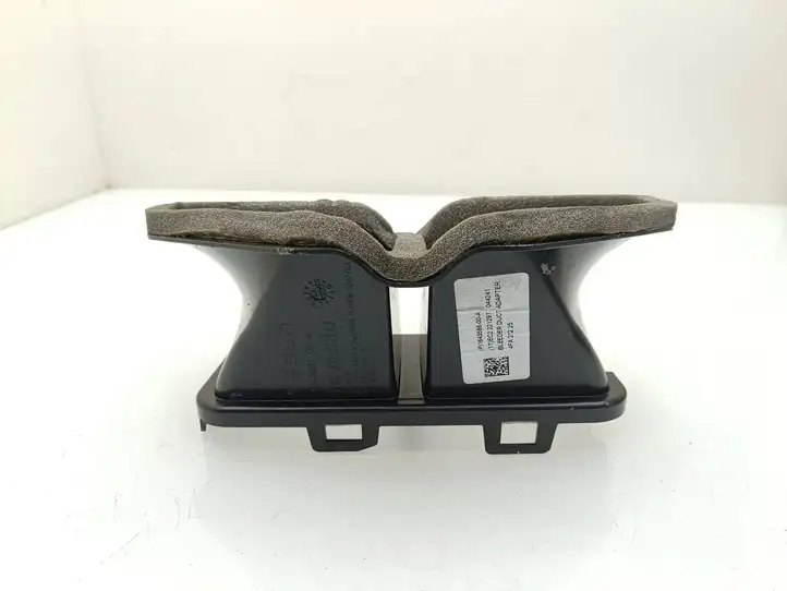 Tesla Model Y (2019 - 2024) 164358600A Воздуховоды системы отопления/климатики — фото 4