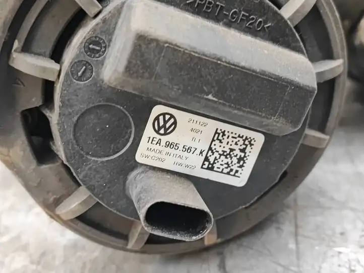 Volkswagen ID.4 (2020 - ) 1E6965567K Трубки охлаждения электродвигателя — фото 4