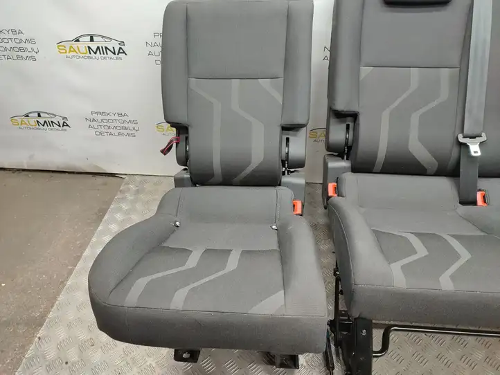 Ford Transit - Tourneo Connect (2009 - 2017) Второй ряд сидений — фото 24