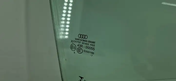 Audi A4 S4 B9 (2015 - 2019) 8W0845022 Стекло передней двери — фото 3