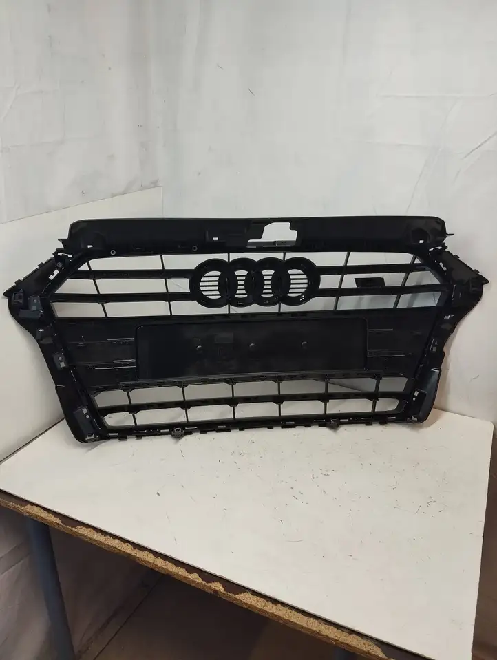 Audi A3/S3 8V (2012 - 2016) 8V3853651AC Передняя решетка — фото 2