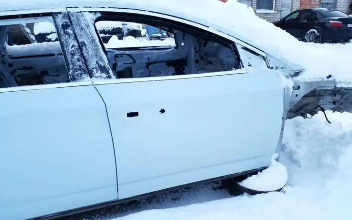 Ford Mondeo MK IV (2007 - 2014) Дверь — фото 1