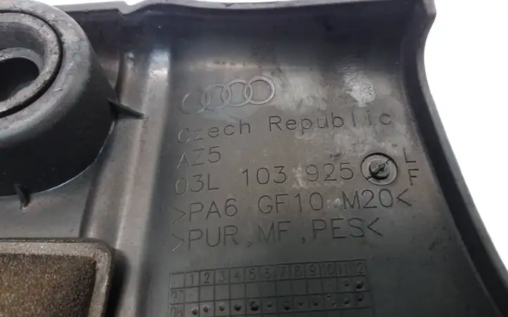Audi A5 8T 8F (2007 - 2011) 03L103925L Крышка двигателя декоративная — фото 5