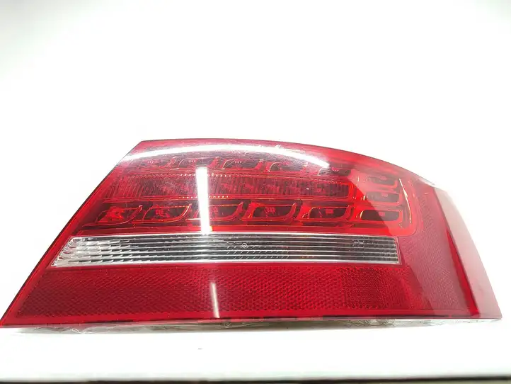 Audi A5 8T 8F (2007 - 2011) 8T0945096D Задний фонарь в кузове — фото 2