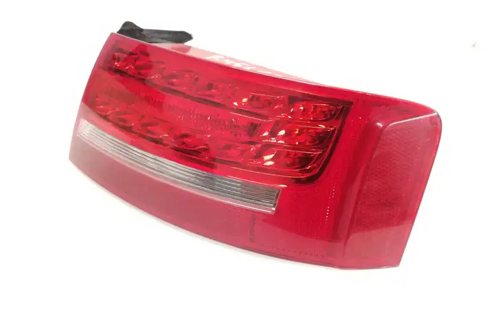 Audi A5 8T 8F (2007 - 2011) 8T0945096D Задний фонарь в кузове — фото 7